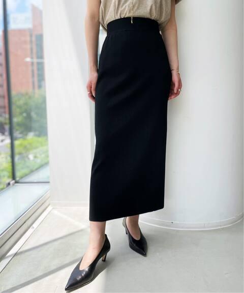 Knit Tight Skirt 出典：https://baycrews.jp/item/detail/lappartement/skirt/21060560101730?q_sclrcd=001