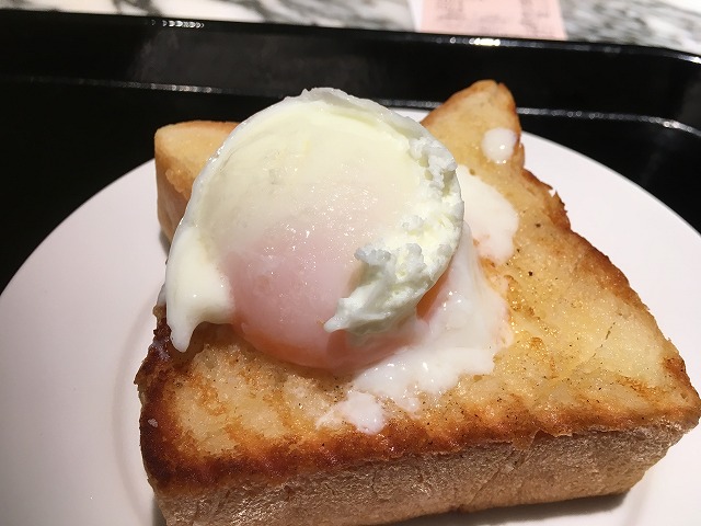エッグ オン トースト
