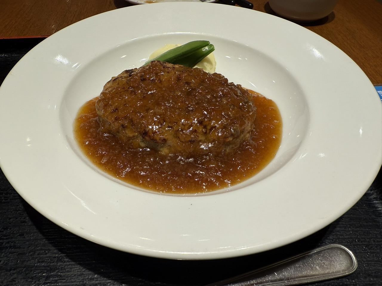 ランチ週替わりグリル　ハンバーグ シャリアピンソース