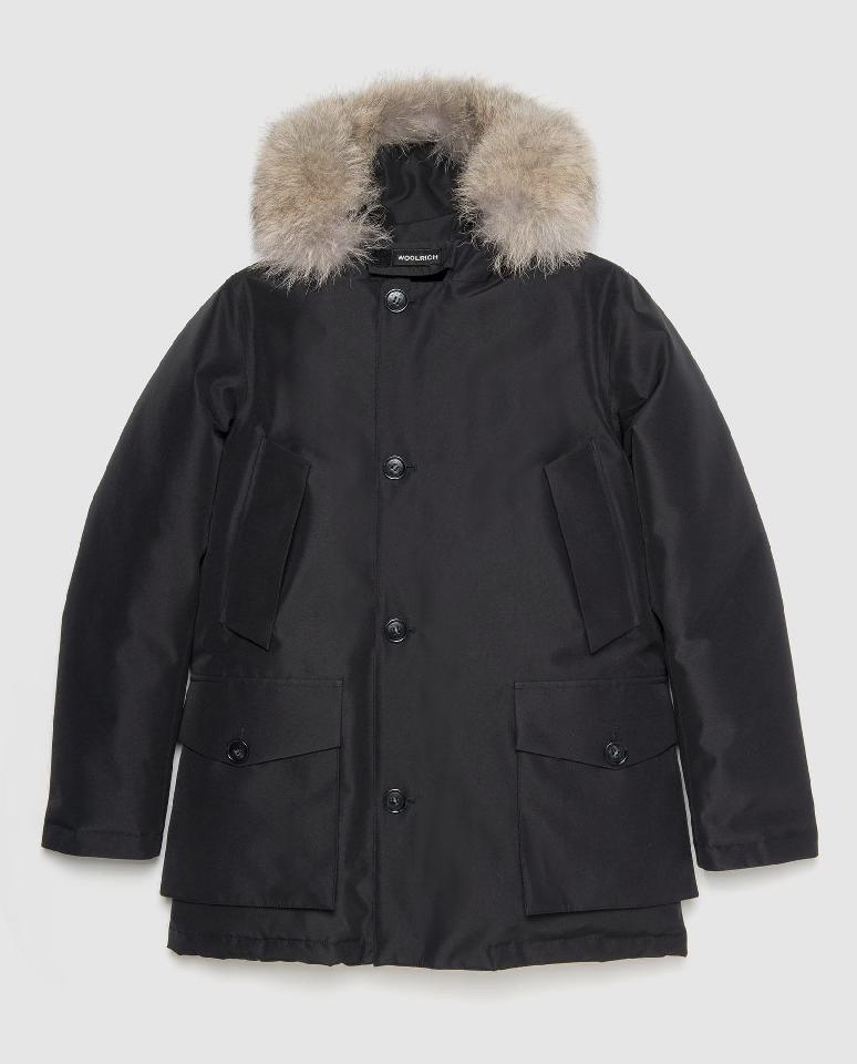 GTXニューアークティックパーカ 出典：https://www.woolrich.jp