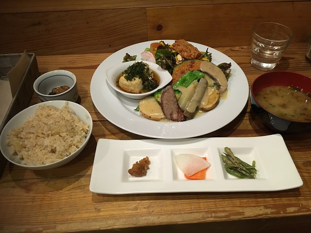 たまな定食