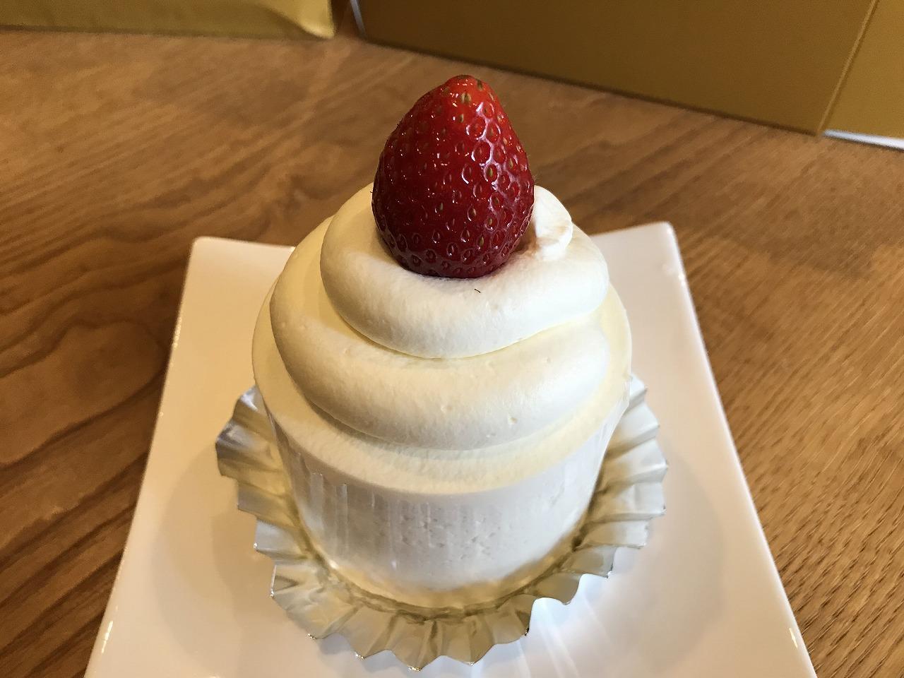 ストロベリークラシックショートケーキ