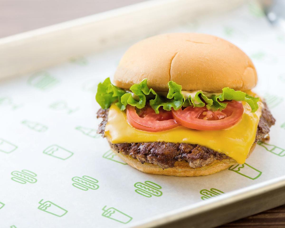 BURGERバーガー 出典：https://shakeshack.jp/menu/