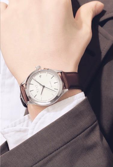 WATCH  出典：https://knot-designs.com/customorder/?face=at-38svwh1&strap=soc-18db&buckle=sv