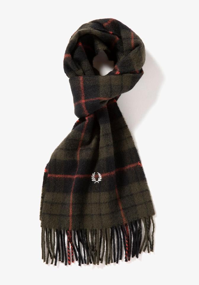 AUTUMN TARTAN SCARF 出典：https://www.fredperry.jp/