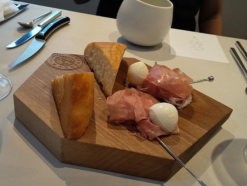 Menu misola(ランチ) 生ハム・モッツアレラ・ピンサロマーナ  