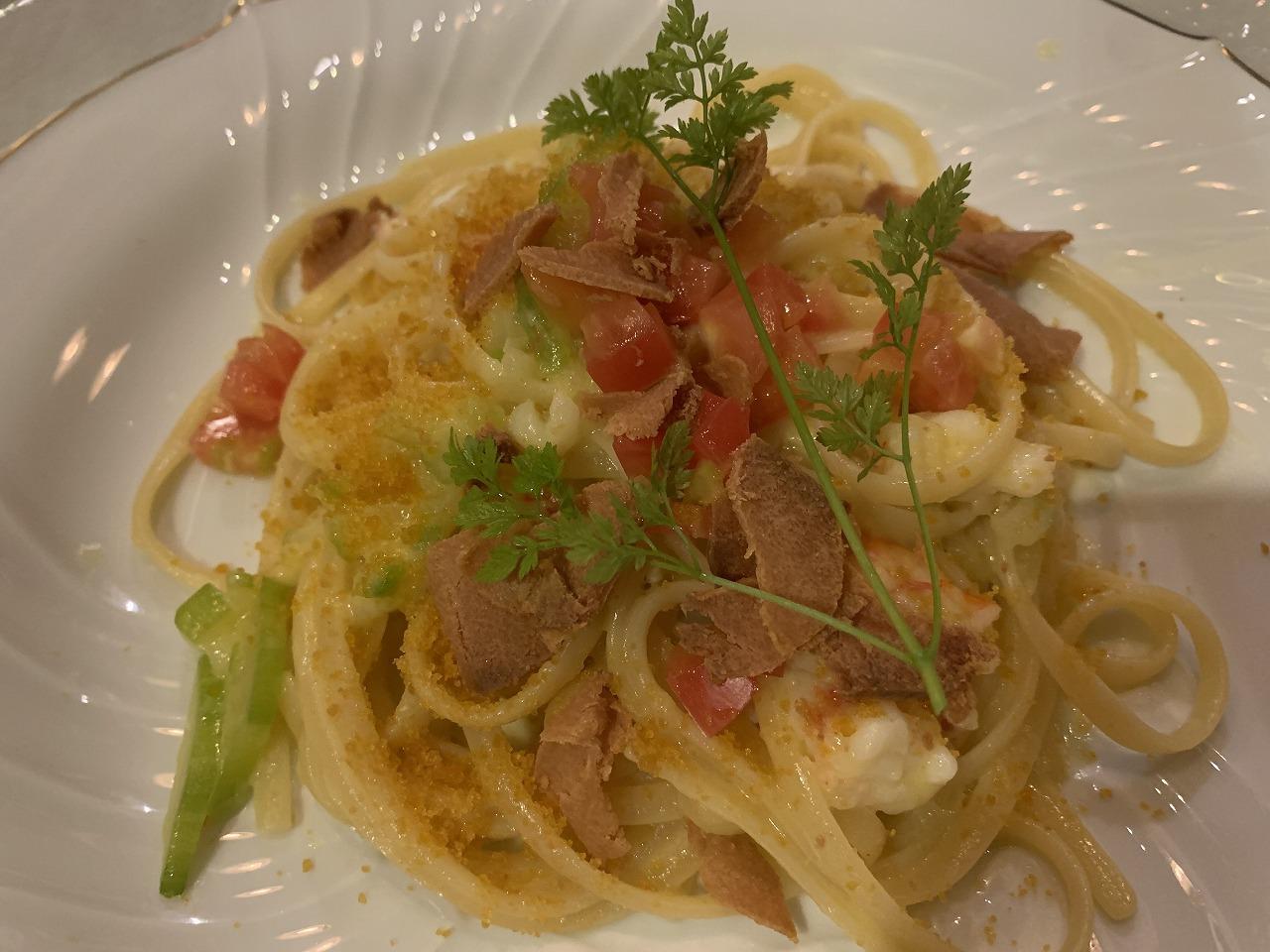 マグロのからすみパスタ