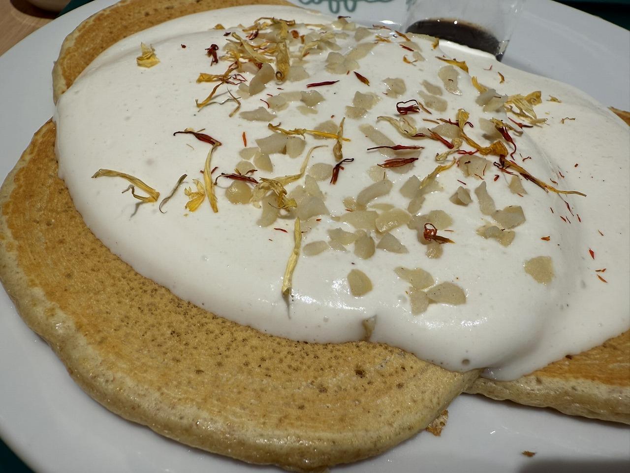 マカデミアナッツクリームパンケーキ