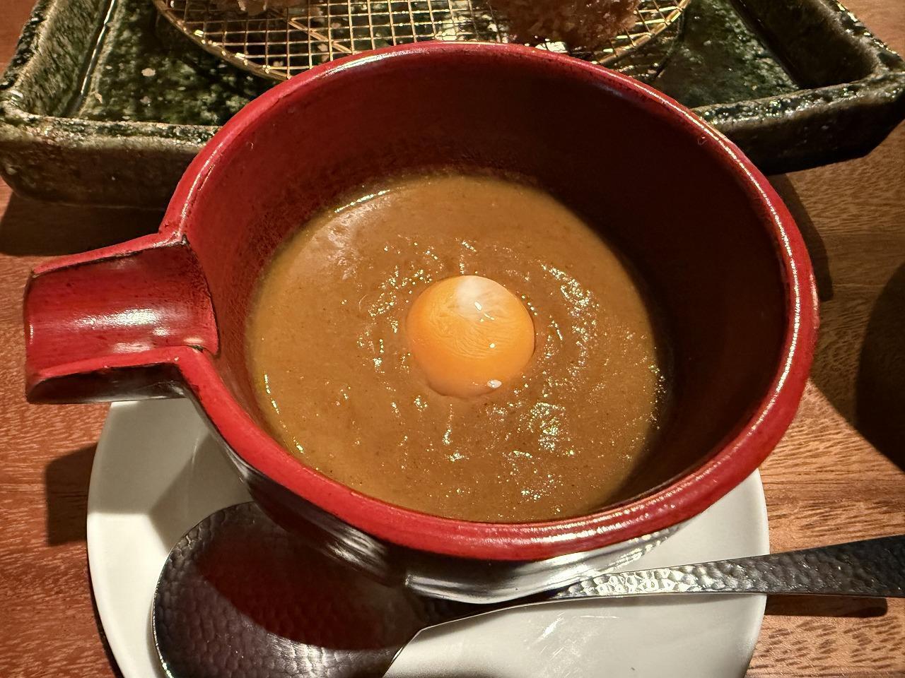 ヒレ御膳 卵黄カレー