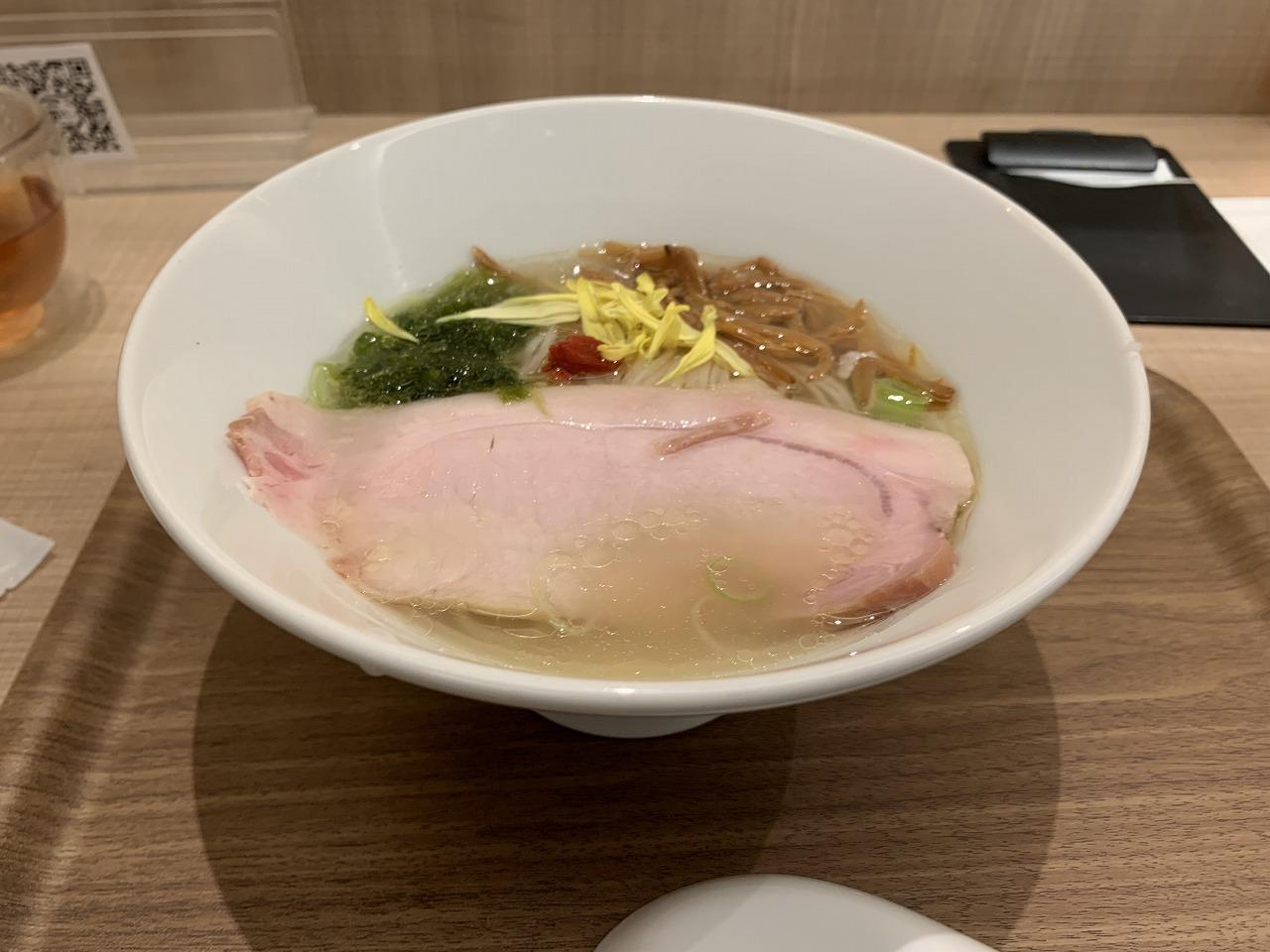 薬膳スープ麺（ラーメン）