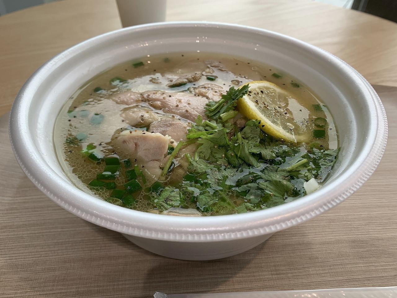 鶏肉のフォー
