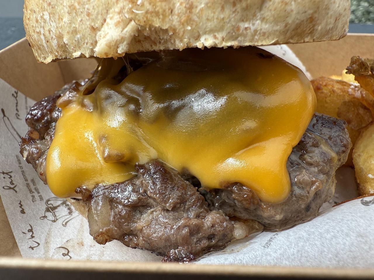 チーズバーガー