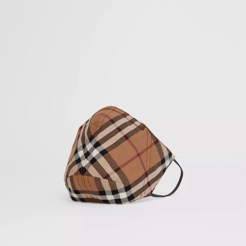 ヴィンテージチェック コットン フェイスマスク 出典：https://jp.burberry.com