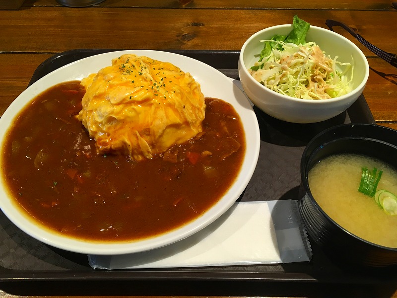 オムカレー