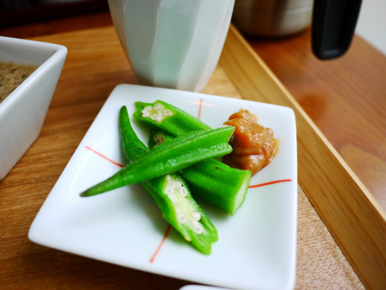 水郷どりの蒸し鶏と旬の温野菜盛り合わせ