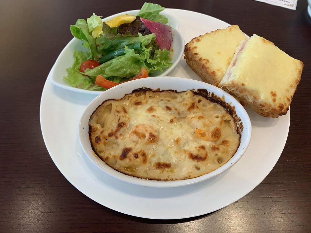 グラタンとムッシュのプレート