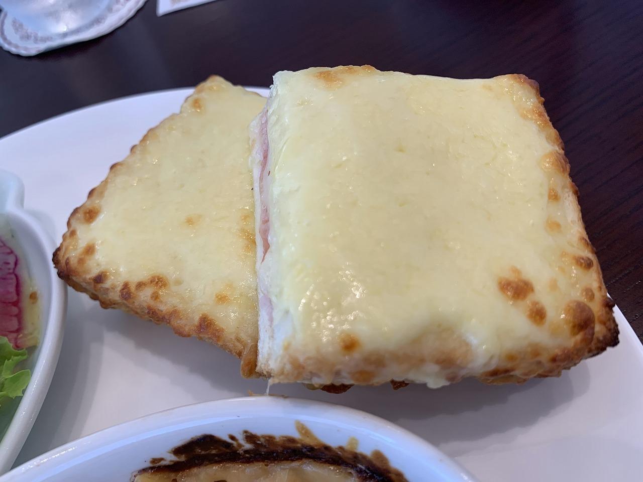 グラタンとムッシュのプレート