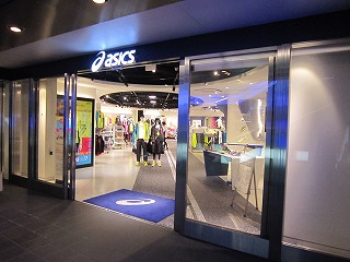 アシックスストア原宿（ASICS）