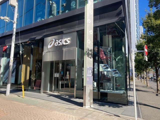  ASICS HARAJUKU FLAGSHIP （アシックス原宿フラッグシップ）